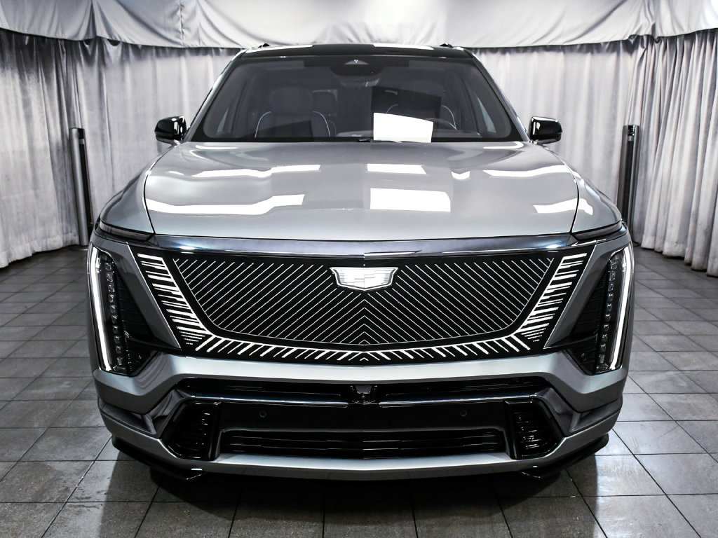 Used 2026 Cadillac Vistiq Platinum SUV
