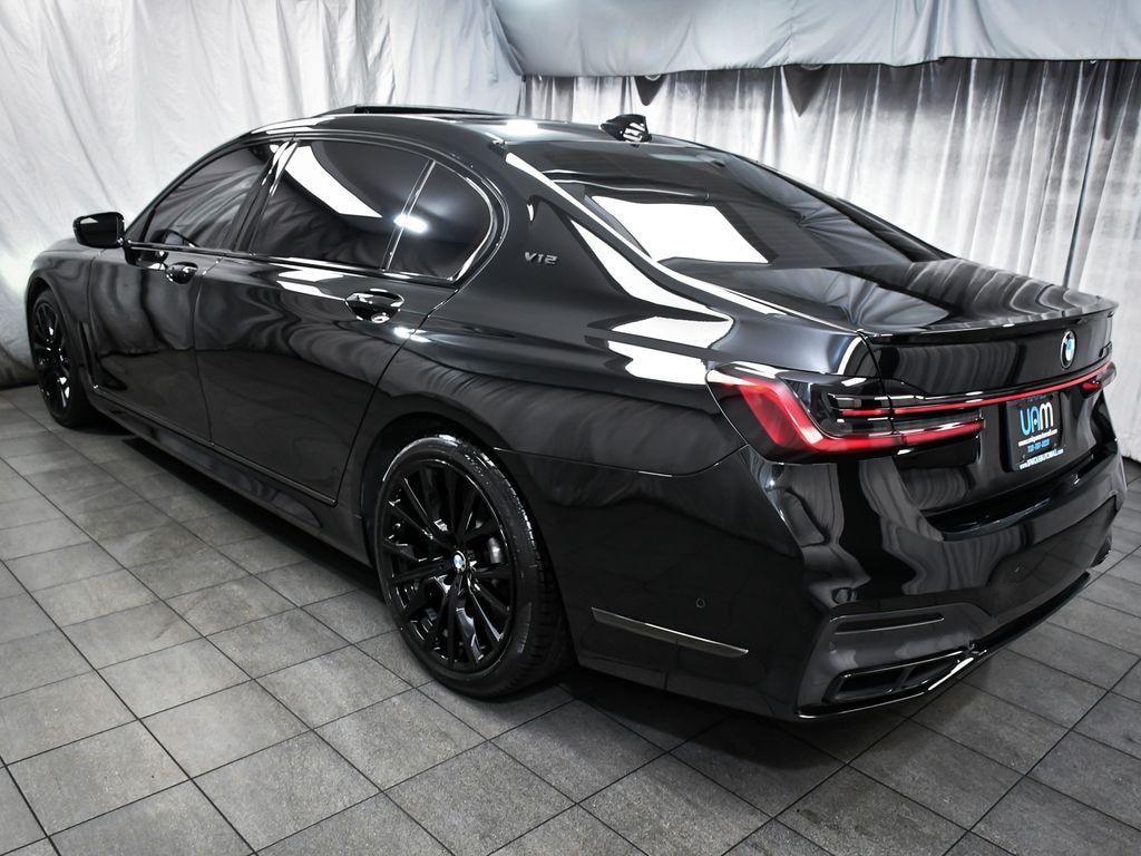 Used 2022 BMW 7 Series M760i Sedan