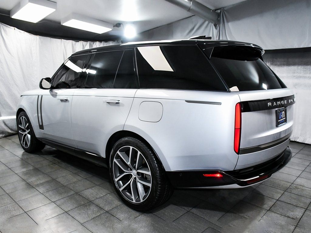 Used 2025 Land Rover Range Rover Plug-In Hybrid SE SUV