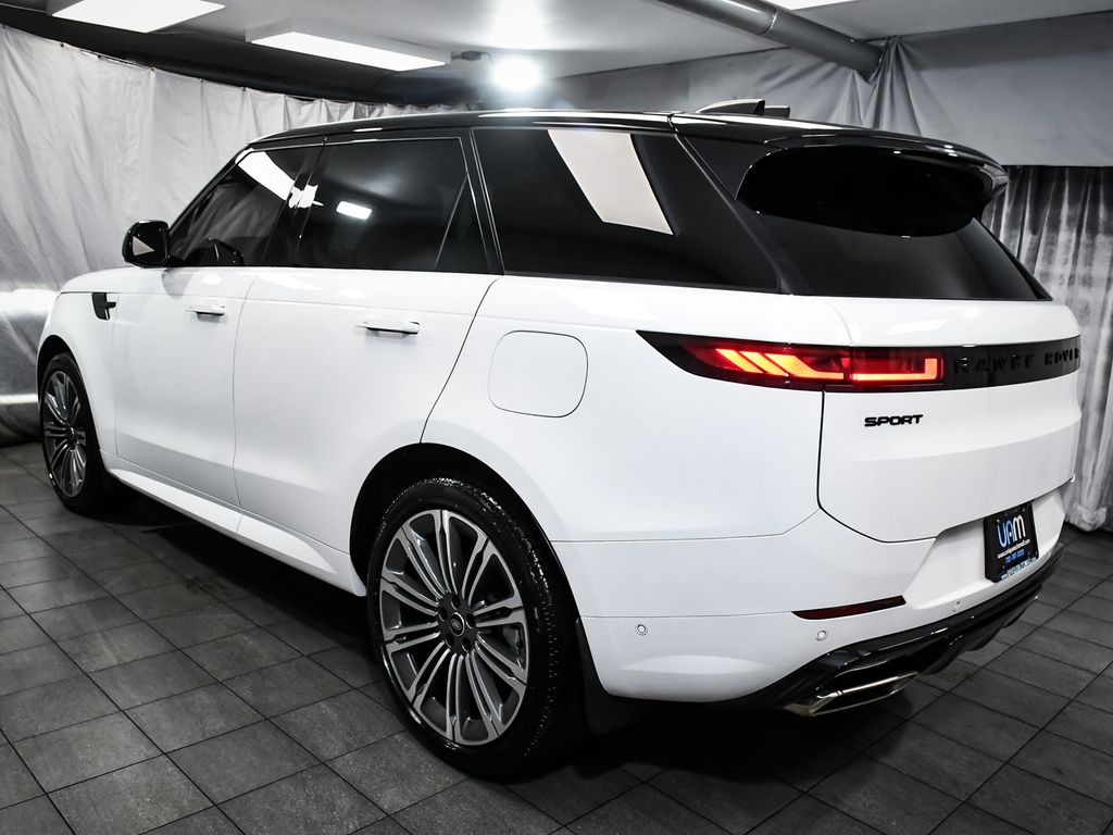 Used 2025 Land Rover Range Rover Sport Plug-in Hybrid Dynamic SE SUV
