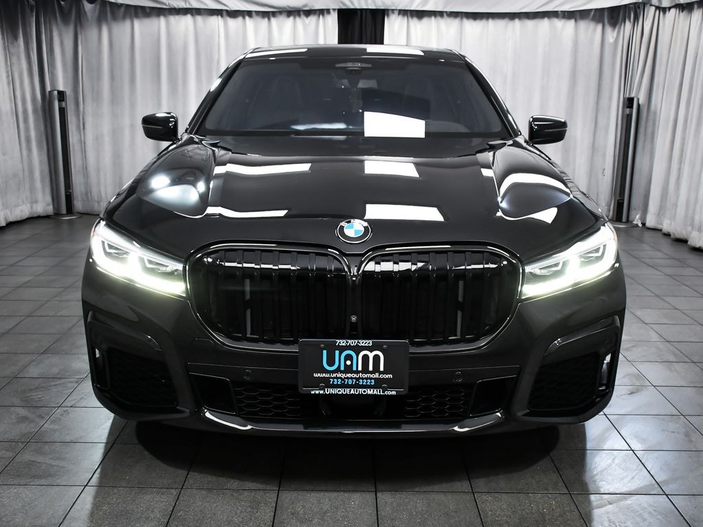 Used 2022 BMW 7 Series M760i Sedan