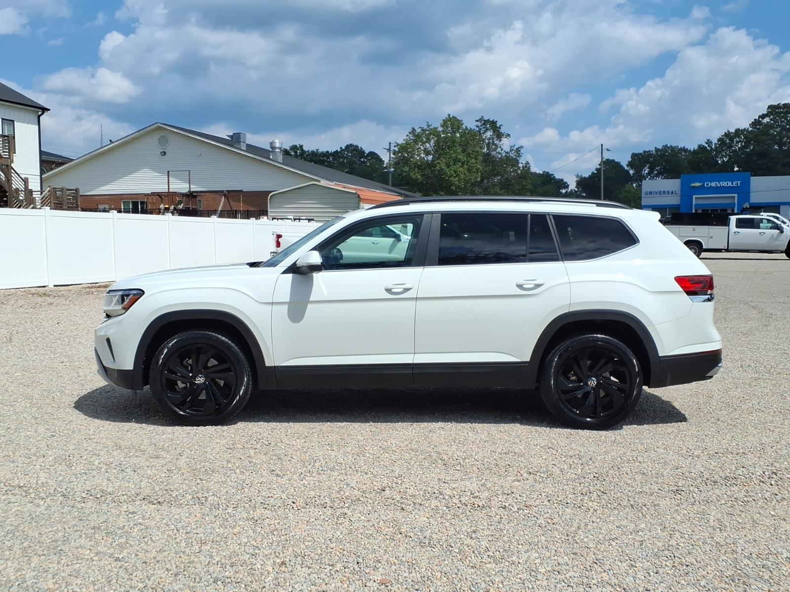 Used 2022 Volkswagen Atlas 3.6L V6 SE w/Technology SUV