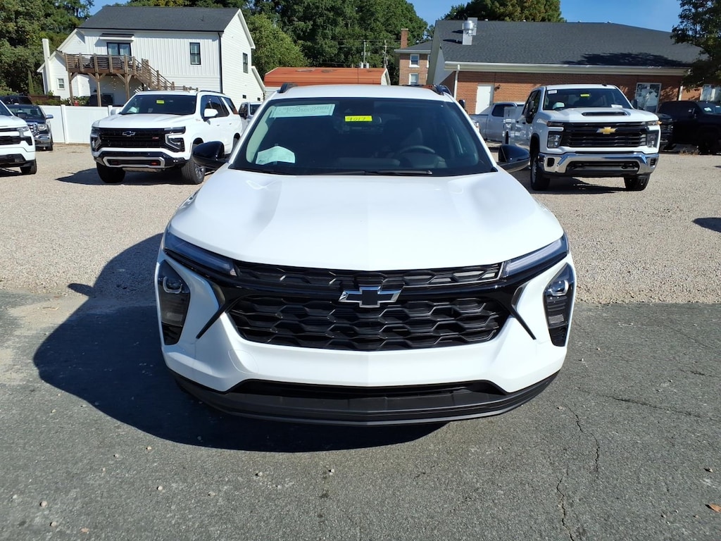New 2026 Chevrolet Trax LT SUV