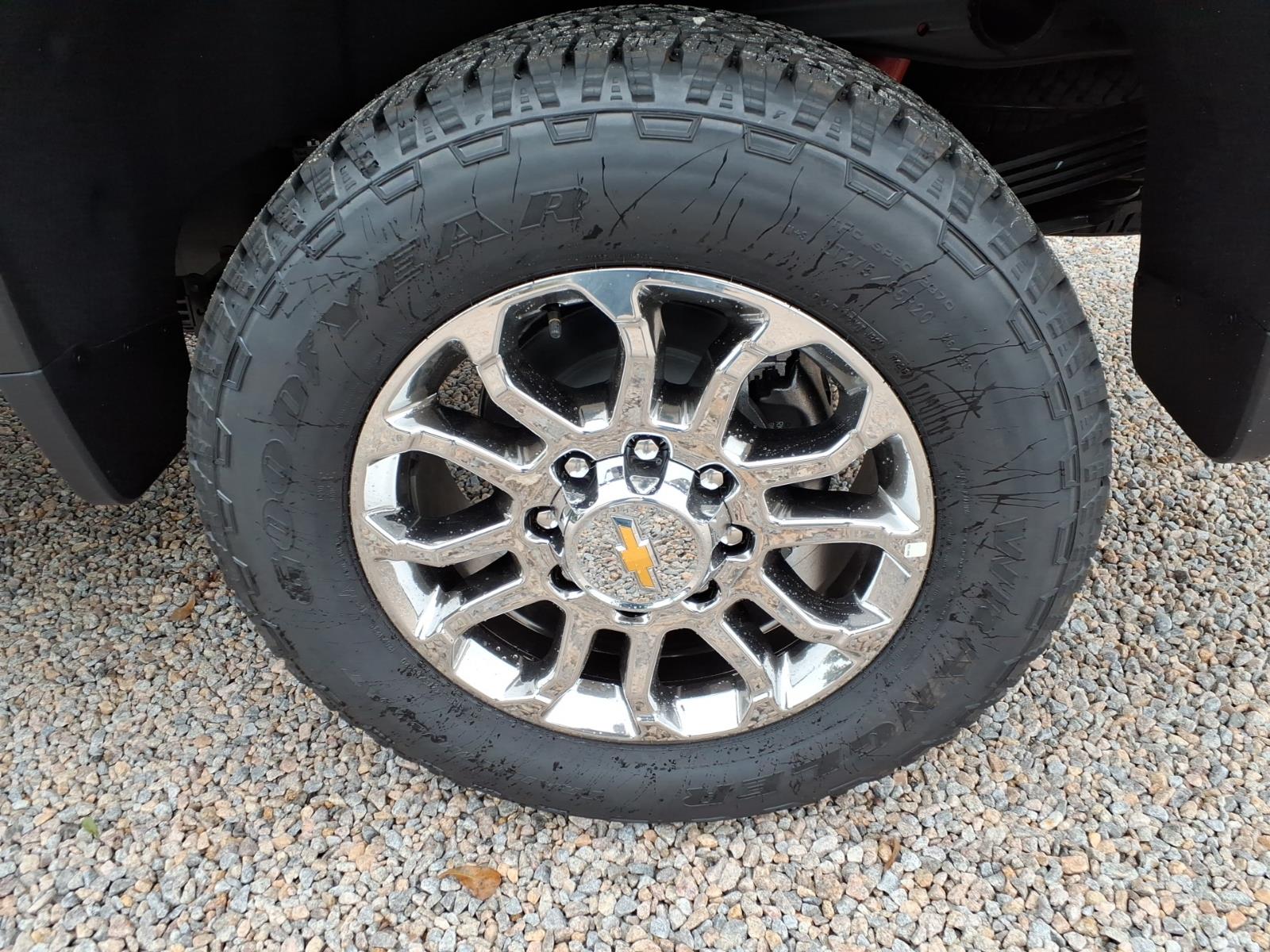 2026 Chevrolet Silverado 2500 HD LTZ - Photo 15