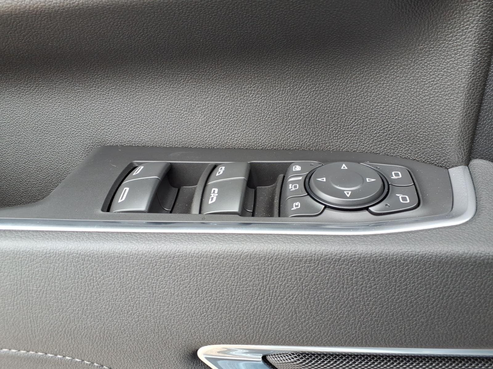 2026 Chevrolet Silverado 2500 HD LTZ - Photo 34
