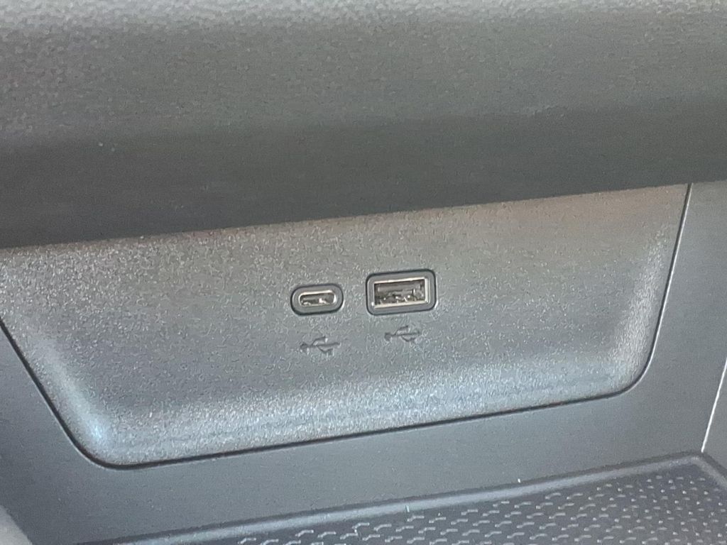 2027 Chevrolet Equinox ACTIV - Photo 25