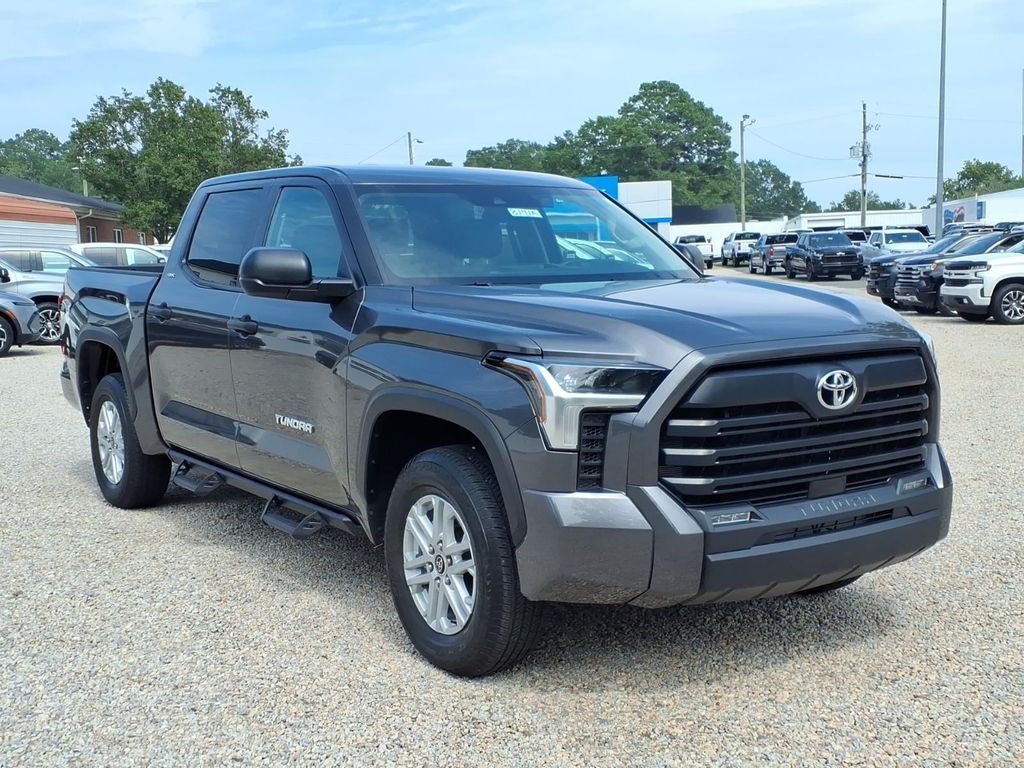 2024 Toyota Tundra SR5