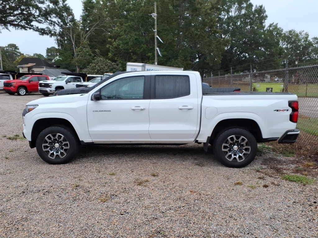 Used 2023 Chevrolet Colorado 4WD LT Truck