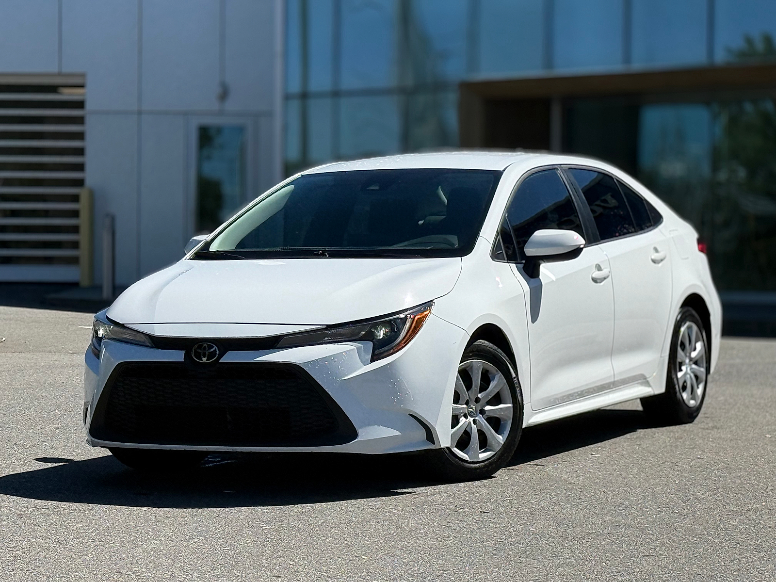 Used 2022 Toyota Corolla LE Sedan