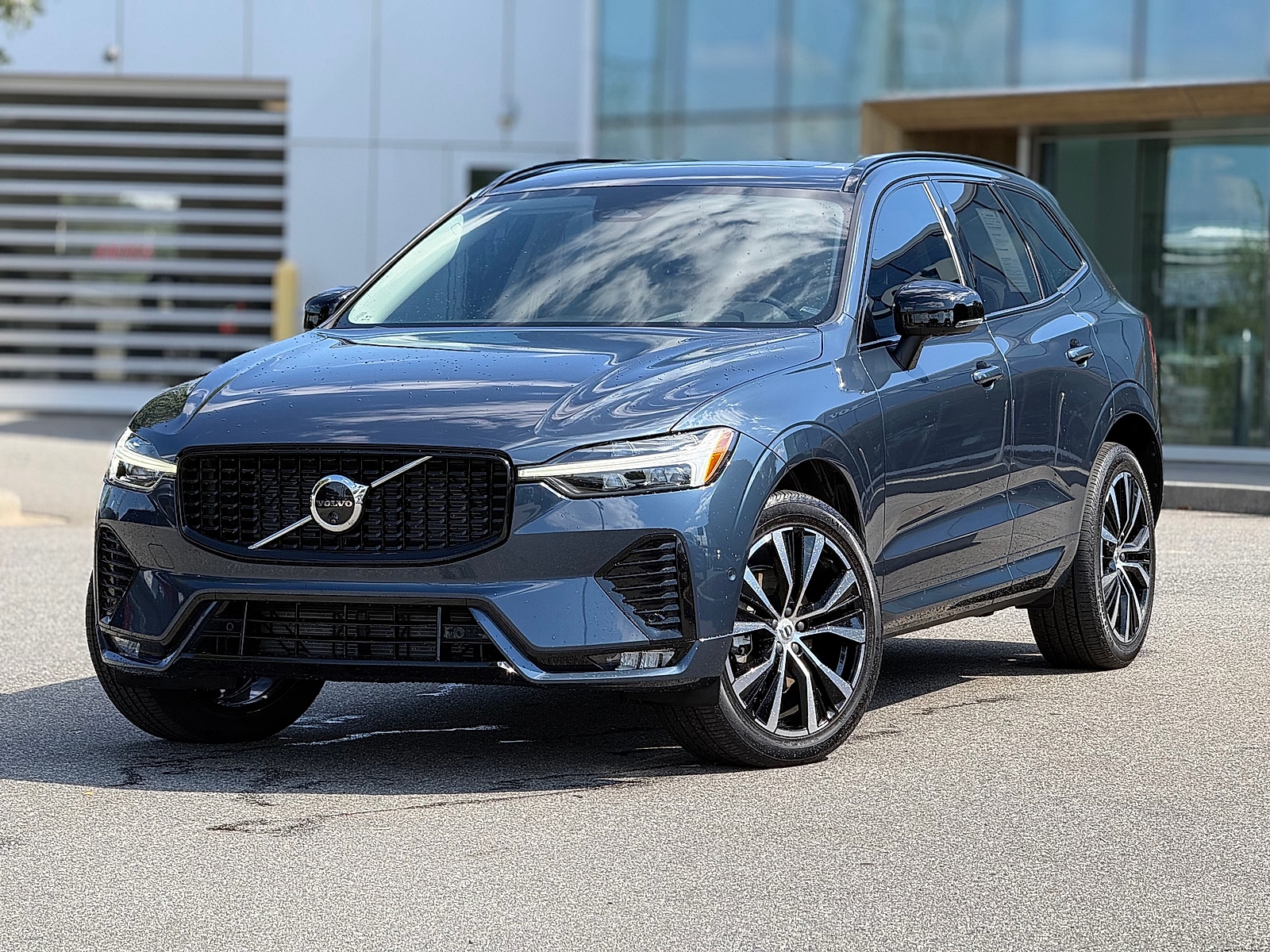 2025 Volvo XC60