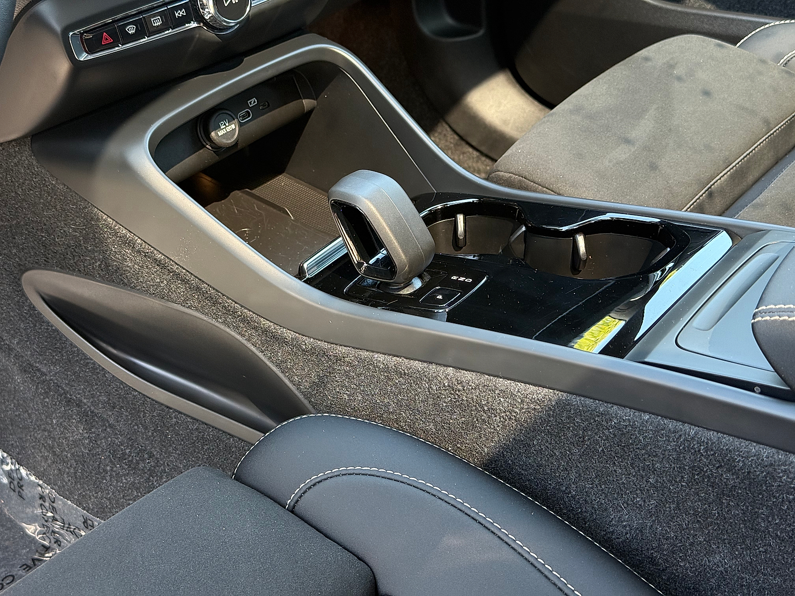 Certified 2023 Volvo C40 Recharge Pure Electric Twin Ultimate SUV