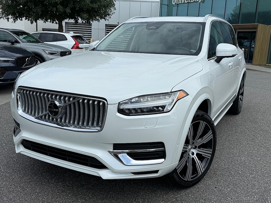 Certified 2025 Volvo XC90 Plug-In Hybrid T8 Plus 7-Seater SUV