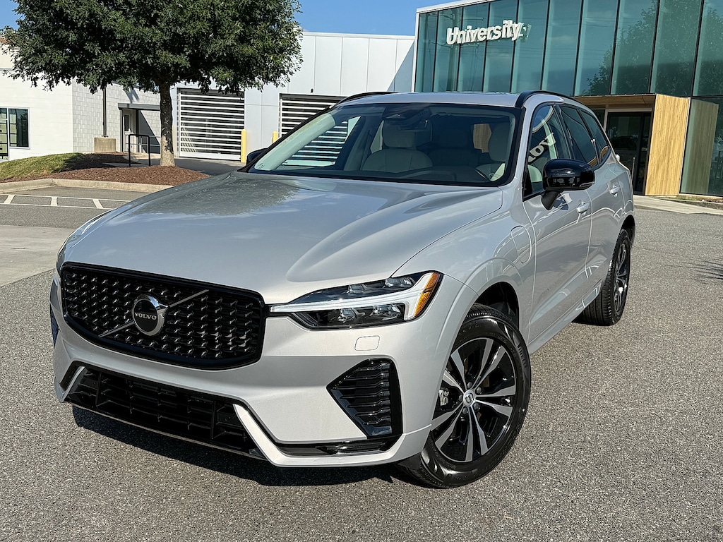 Certified 2024 Volvo XC60 Recharge Plug-In Hybrid T8 Core Dark Theme SUV