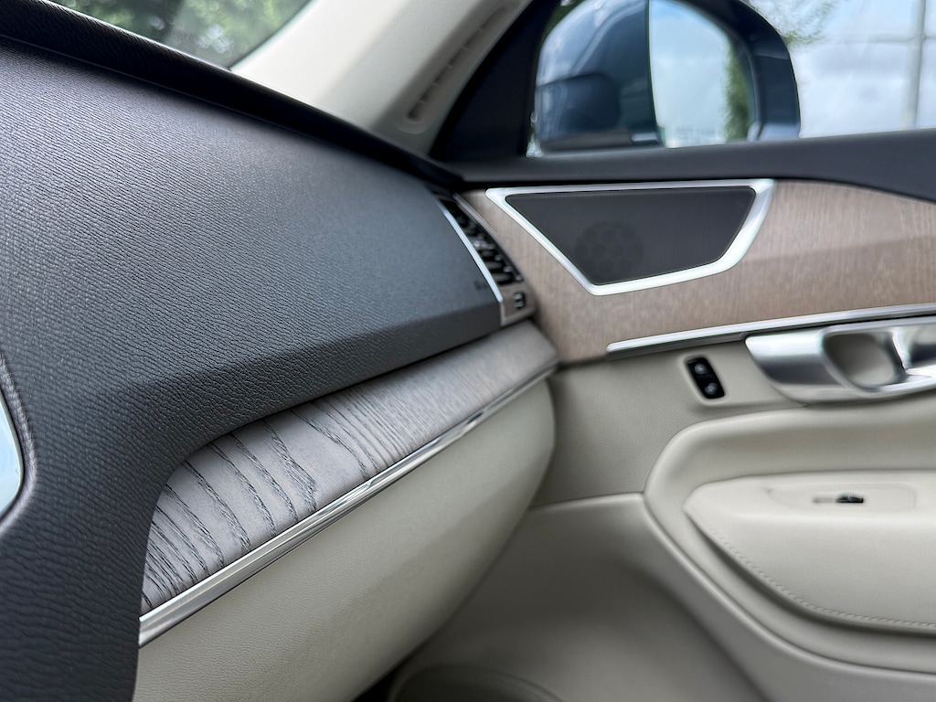 Certified 2024 Volvo XC90 B6 Plus Bright Theme 6-Seater SUV