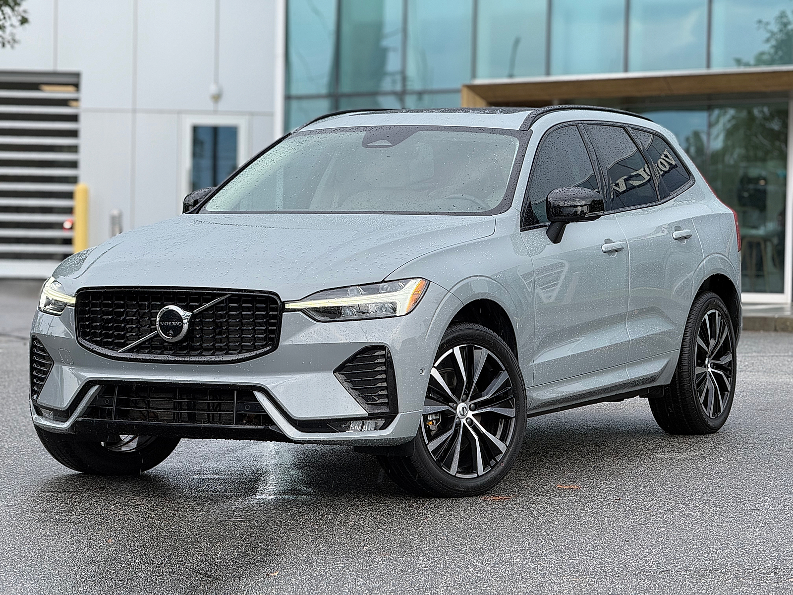 Certified 2024 Volvo XC60 B5 Plus Dark Theme SUV