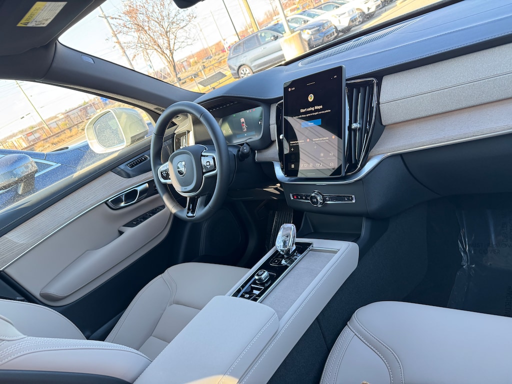 New 2026 Volvo XC90 B6 Plus 7-Seater SUV