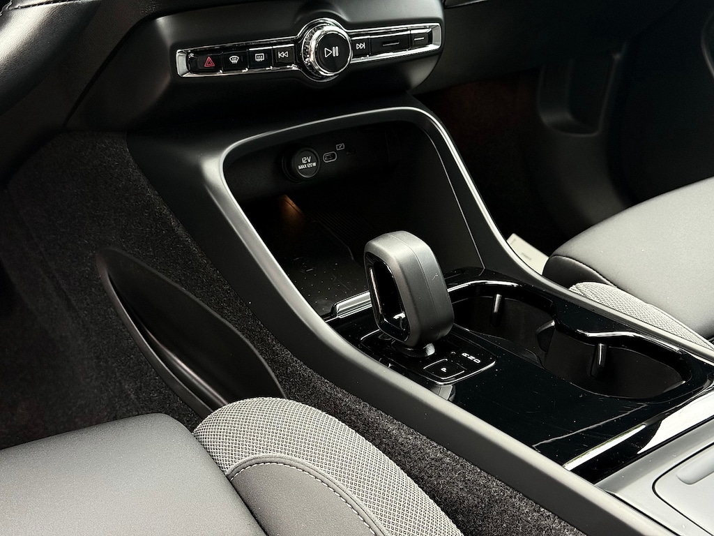 Certified 2023 Volvo XC40 Recharge Pure Electric Core SUV