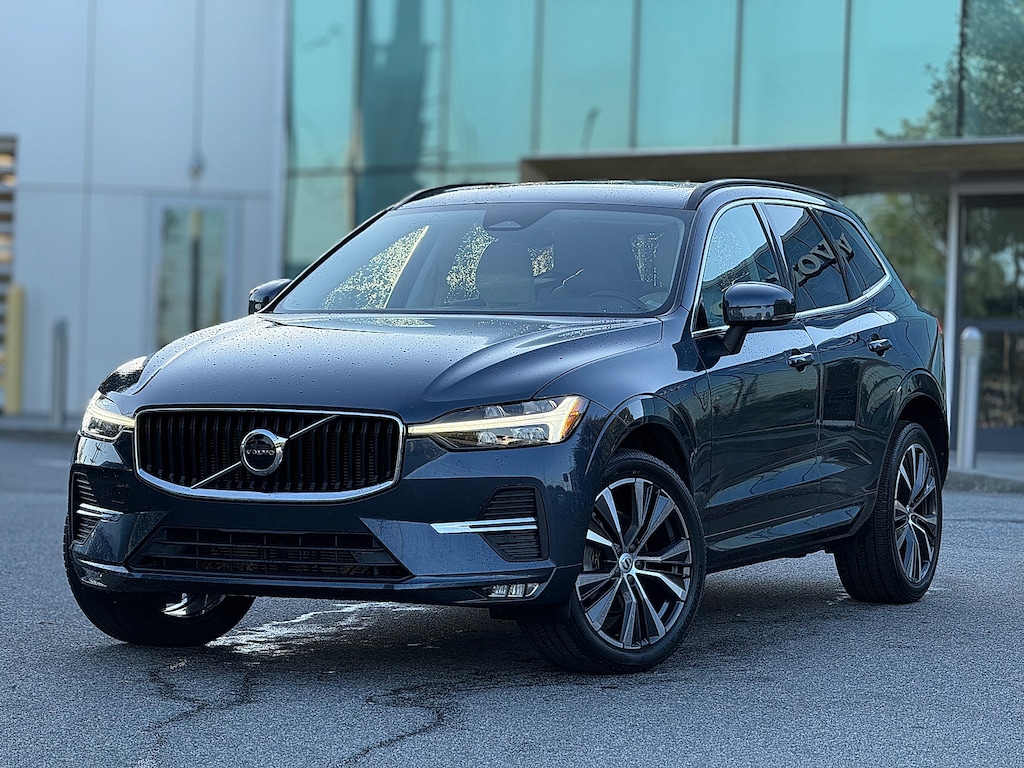 Used 2022 Volvo XC60 B5 Momentum SUV