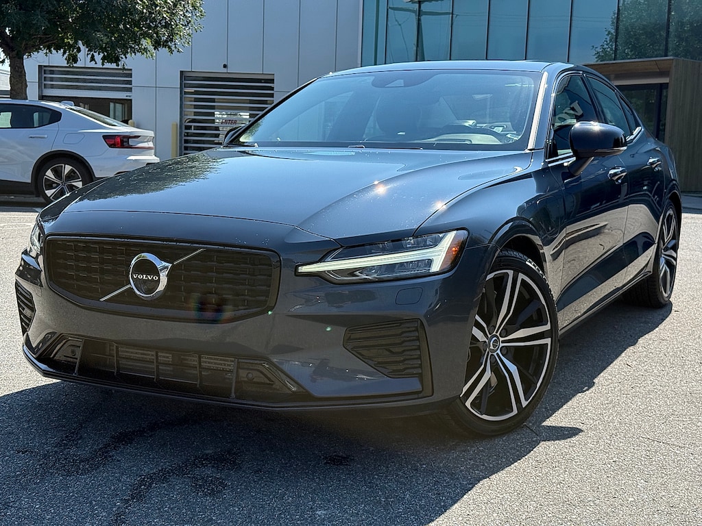 Used 2022 Volvo S60 Recharge Plug-In Hybrid T8 R-Design Expression Sedan
