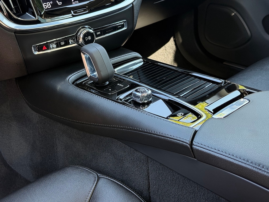 Used 2022 Volvo S60 Recharge Plug-In Hybrid T8 R-Design Expression Sedan