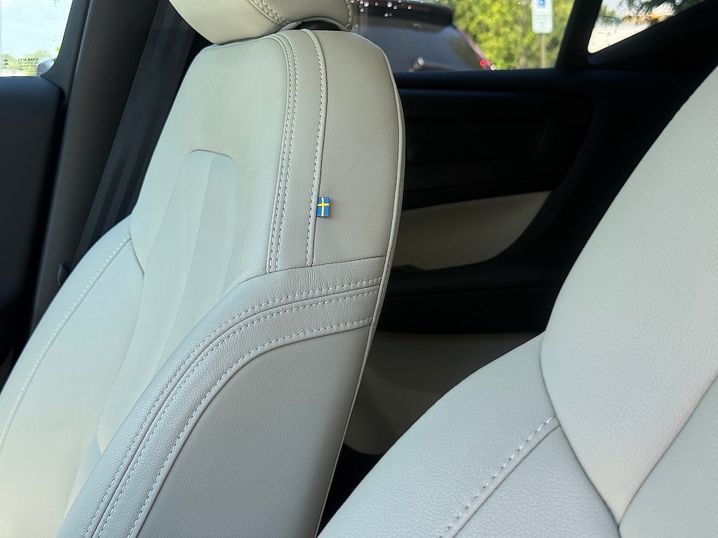 Certified 2025 Volvo XC40 B5 Plus Dark Theme SUV