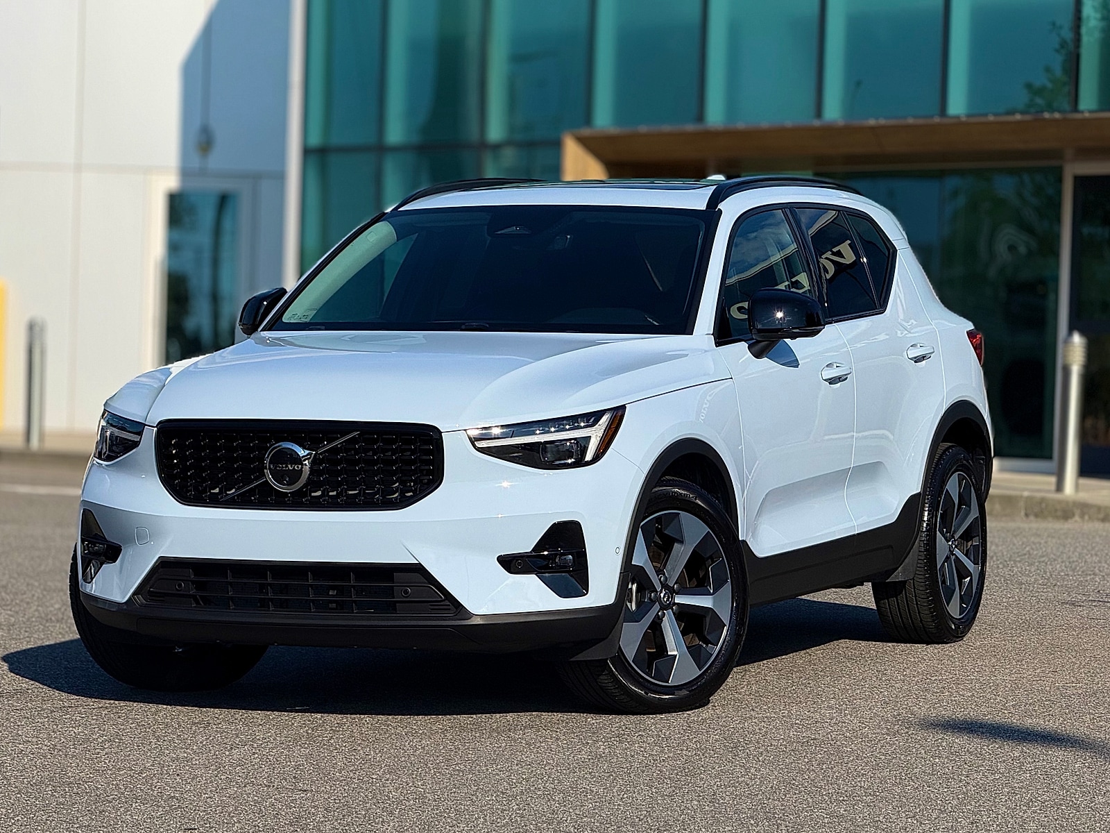 2026 Volvo XC40