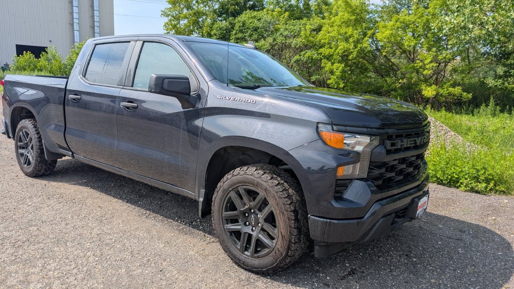 2023 Chevrolet Silverado 1500 Custom Truck