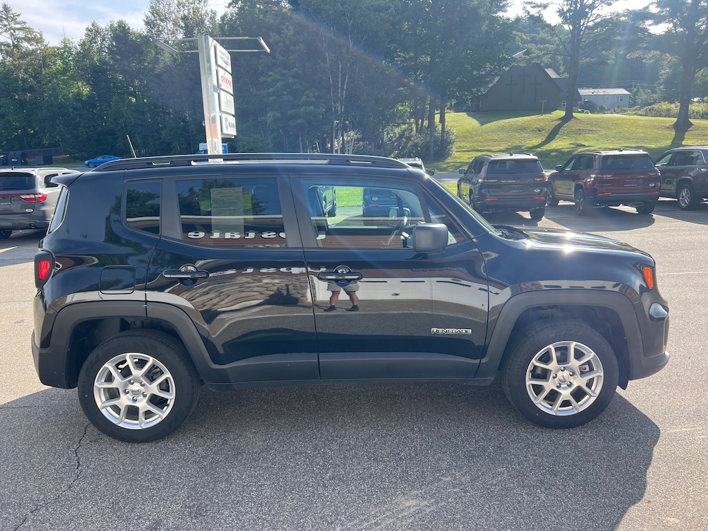 Used 2023 Jeep Renegade Latitude SUV