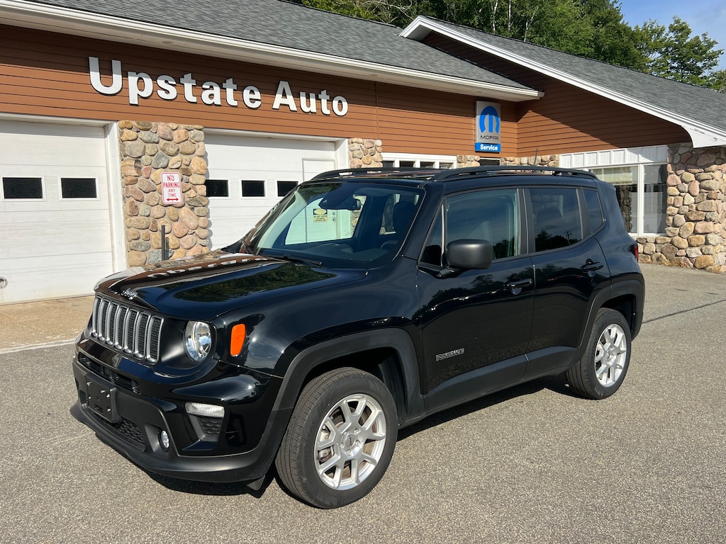 Used 2023 Jeep Renegade Latitude SUV