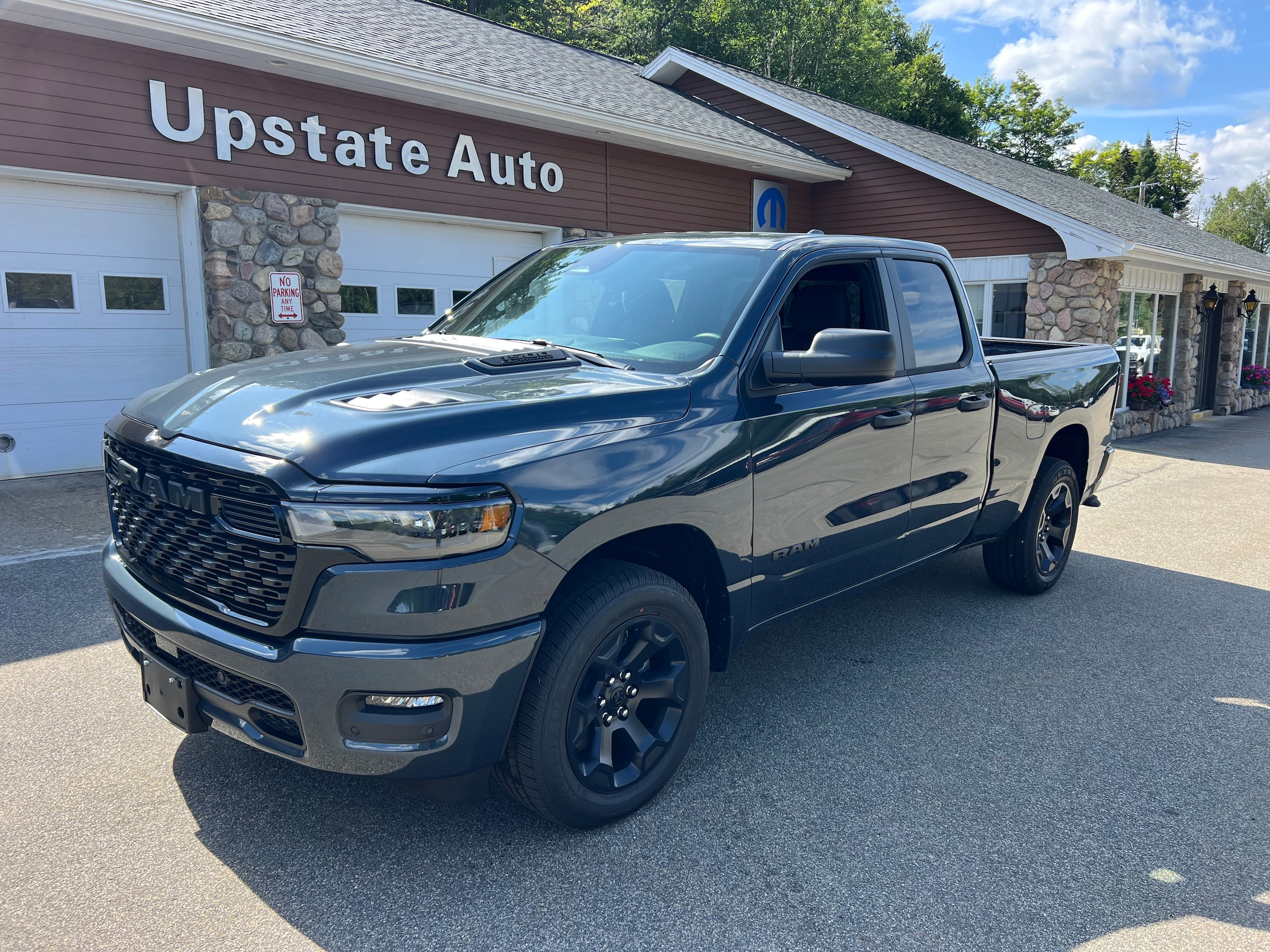 2026 RAM 1500 Pickup Express