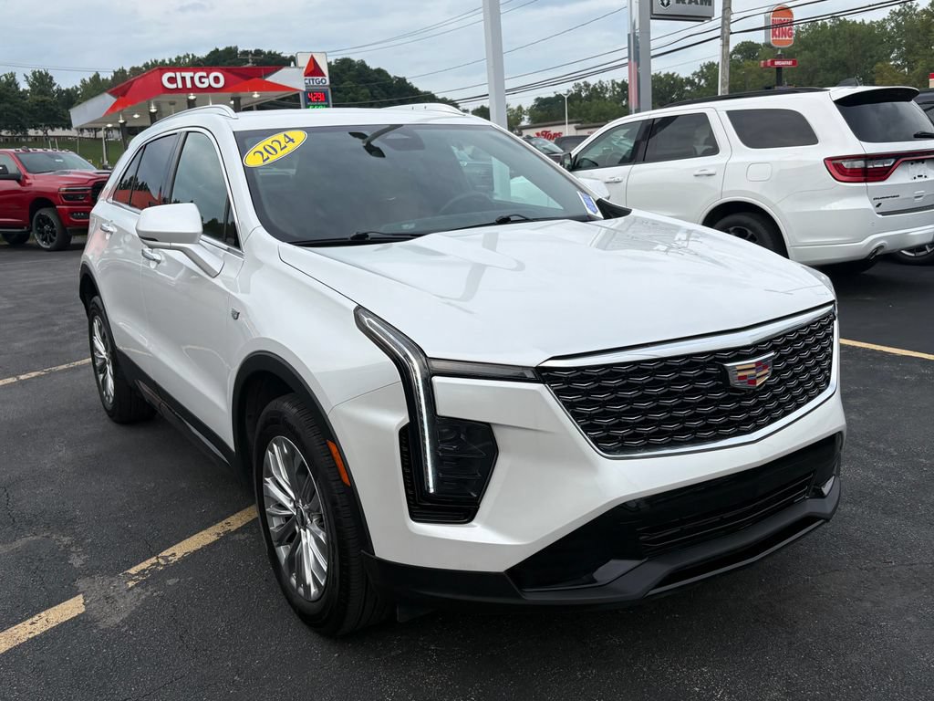 2024 Cadillac XT4 Luxury