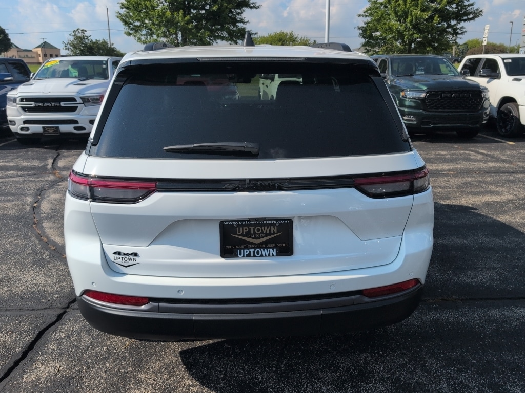 New 2026 Jeep Grand Cherokee Laredo Altitude Sport Utility