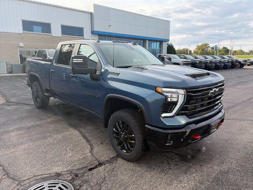 New 2026 Chevrolet Silverado LT Crew Cab