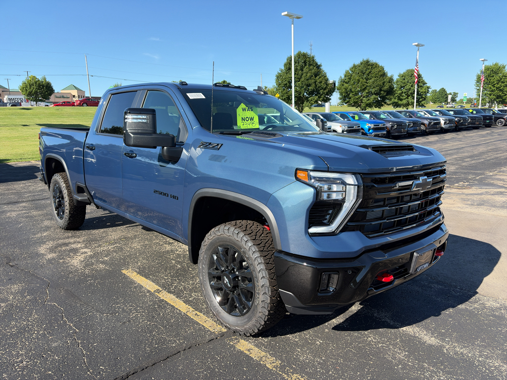New 2026 Chevrolet Silverado LT Crew Cab