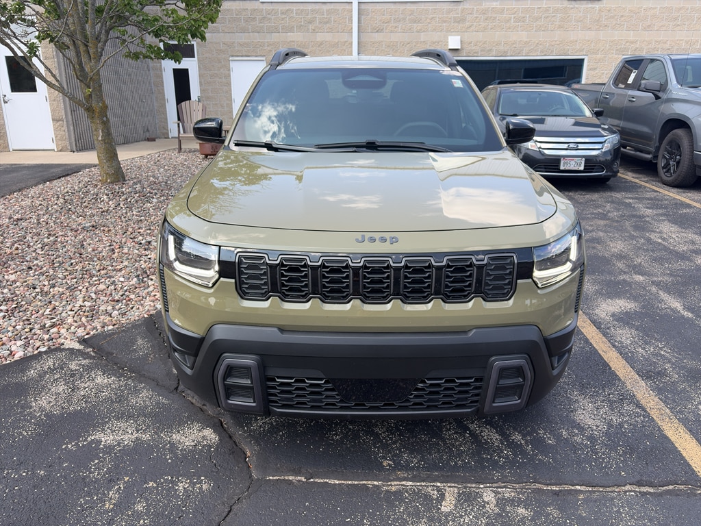 New 2026 Jeep Cherokee Laredo Sport Utility