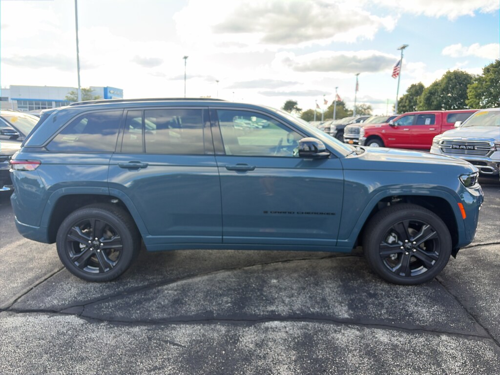 New 2027 Jeep Grand Cherokee Limited Reserve Sport Utility