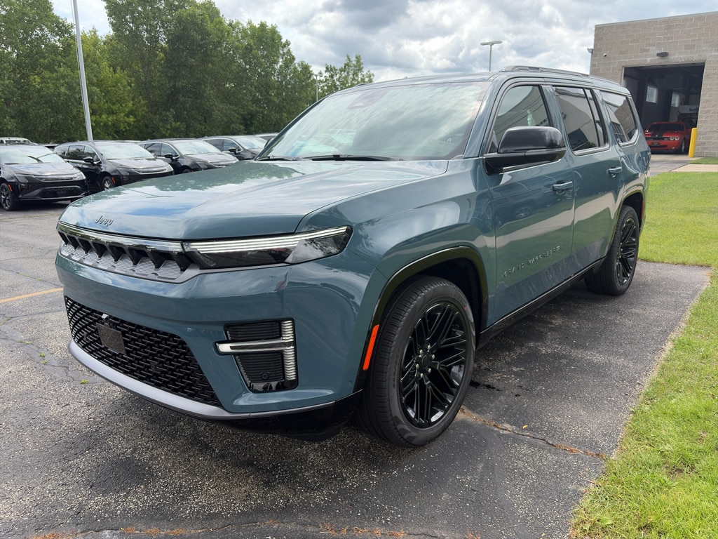 New 2026 Jeep Grand Wagoneer Limited Reserve Sport Utility