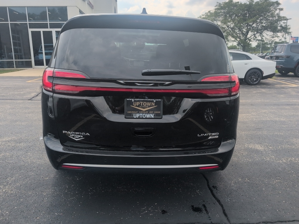 New 2027 Chrysler Pacifica Limited Passenger Van