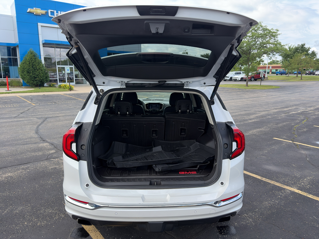 2020 GMC Terrain Denali - Photo 18