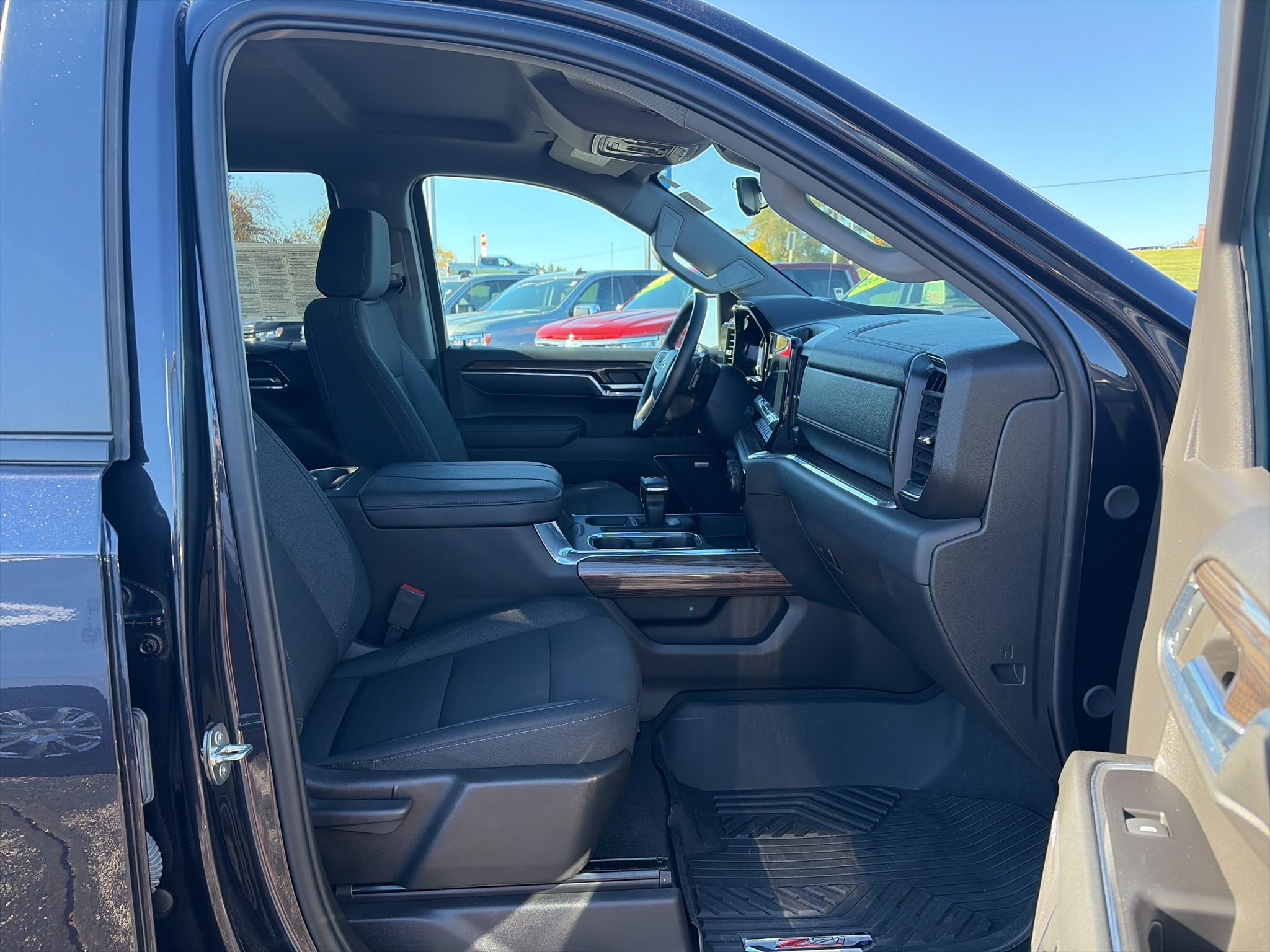 2024 Chevrolet Silverado 1500 LT Trail Boss - Photo 15