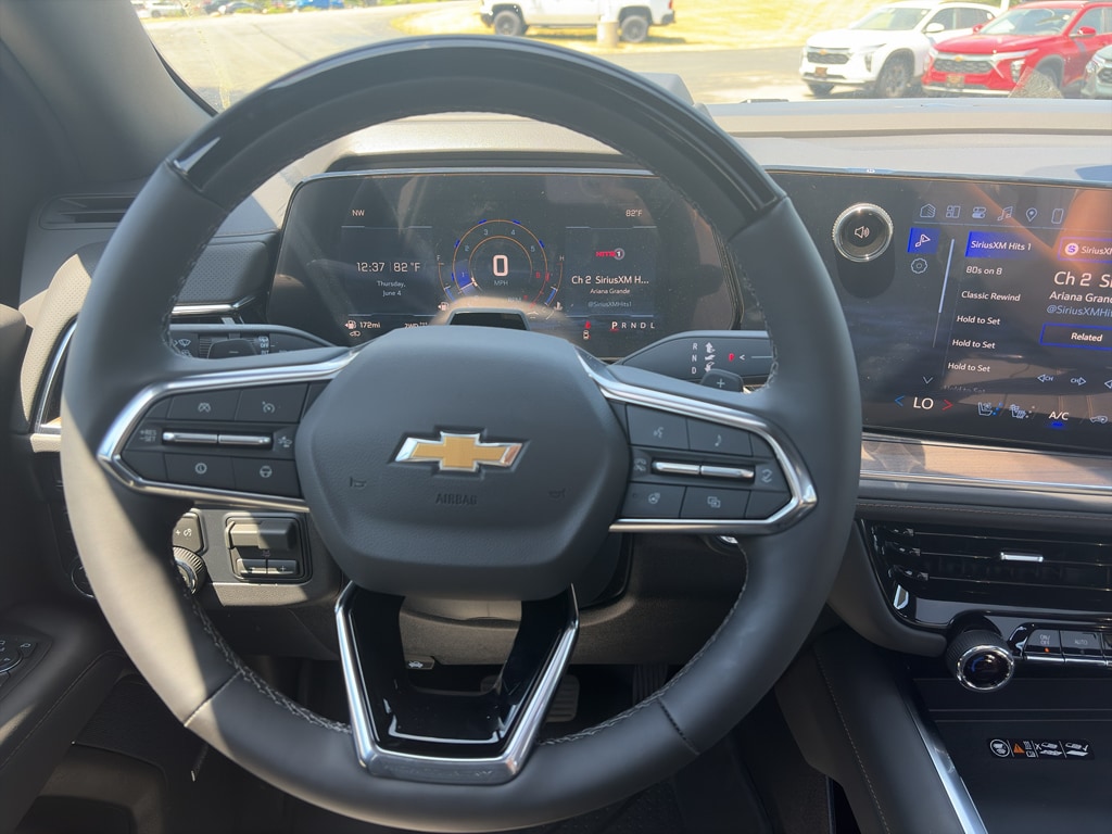 2026 Chevrolet Suburban High Country - Photo 11