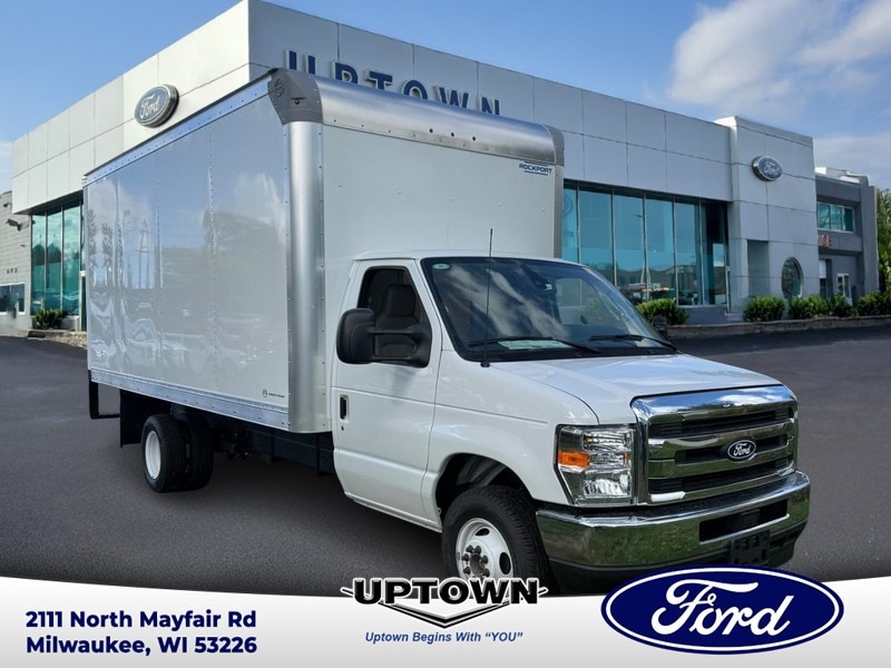 2027 Ford E-Series Cutaway Base