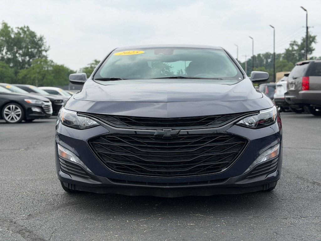 Used 2025 Chevrolet Malibu 1LT Sedan