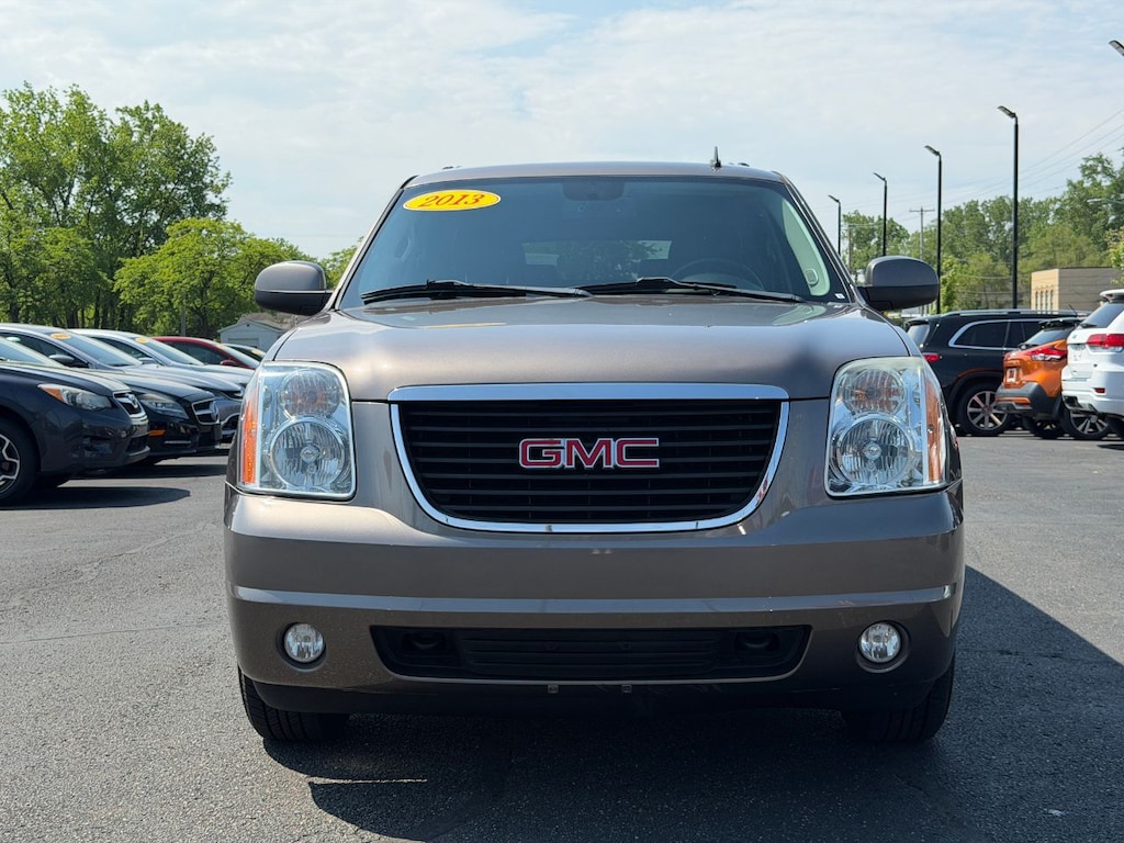 Used 2013 GMC Yukon XL 1500 SLT 4WD SUV