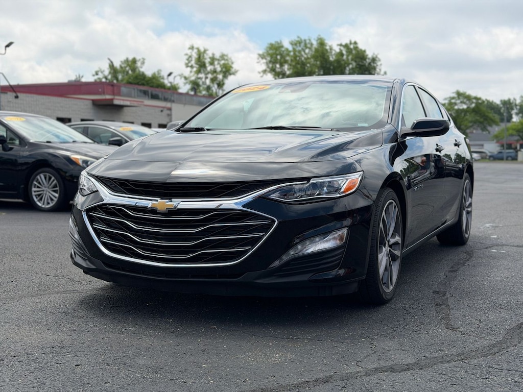 Used 2024 Chevrolet Malibu 2LT Sedan