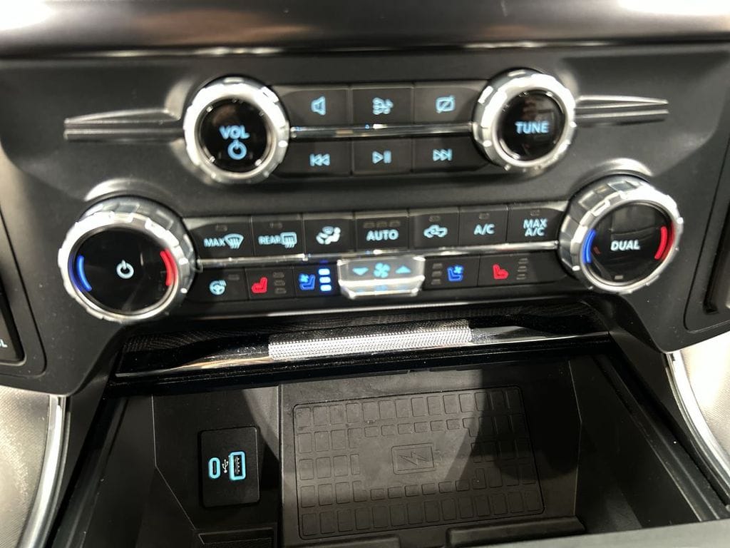2022 Ford F-150 Platinum - Photo 17