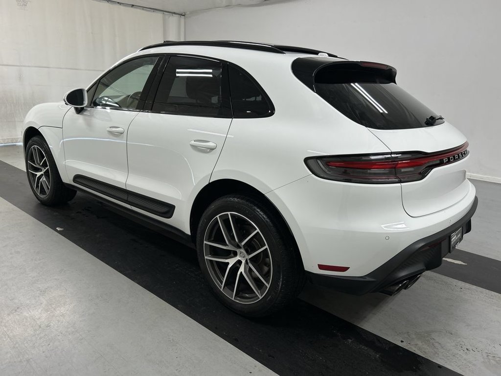 2026 Porsche Macan T - Photo 7