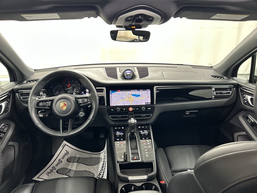 2026 Porsche Macan T - Photo 19