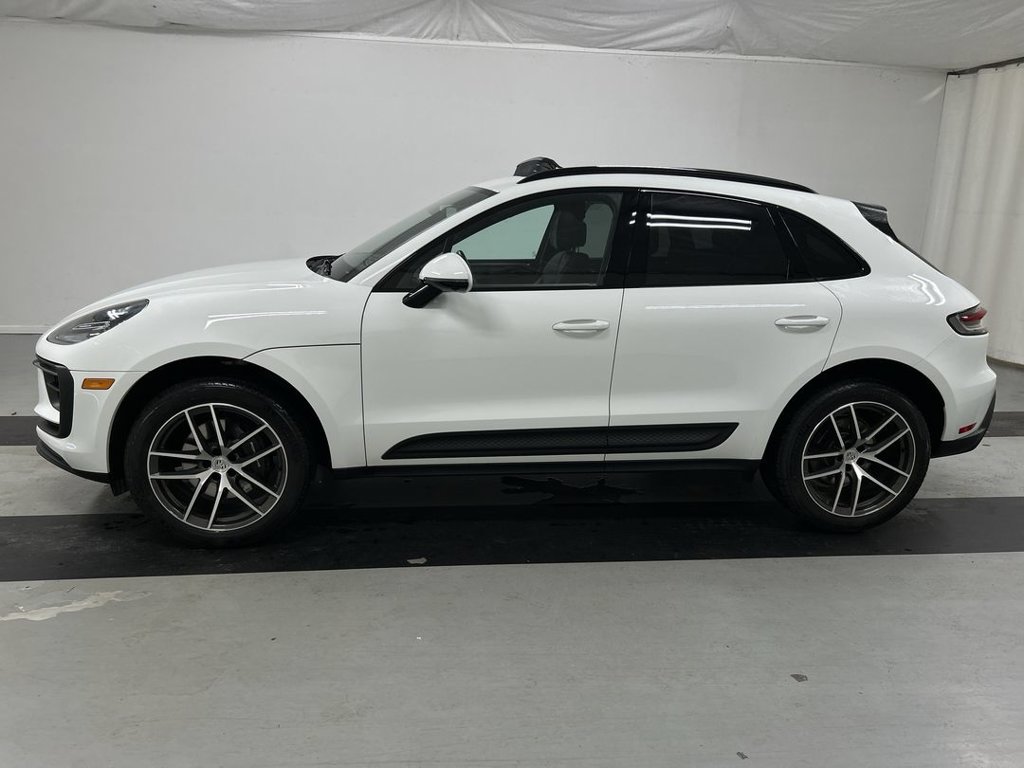 2026 Porsche Macan T - Photo 6