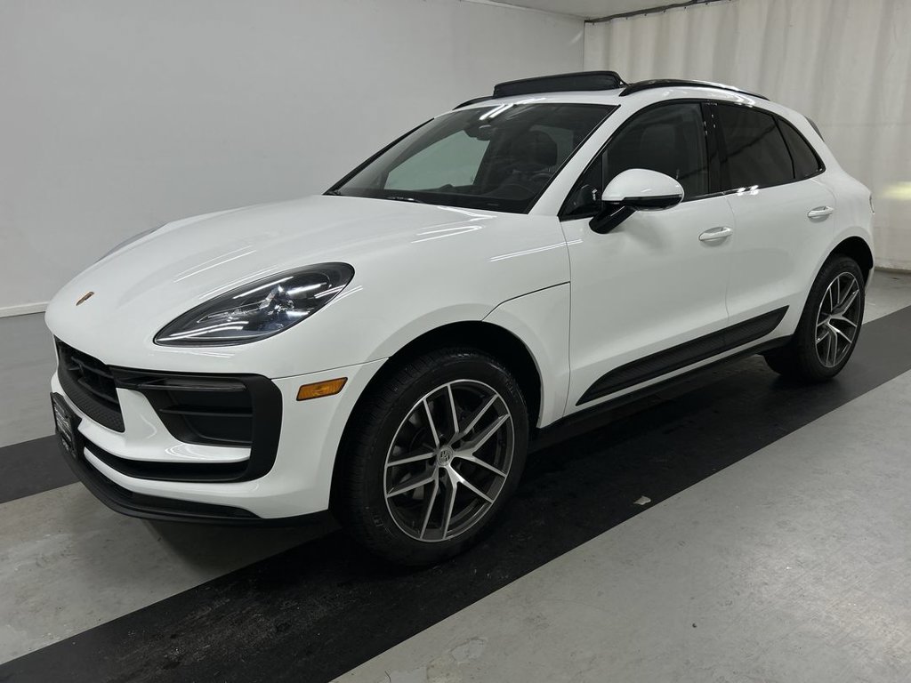 2026 Porsche Macan T - Photo 5